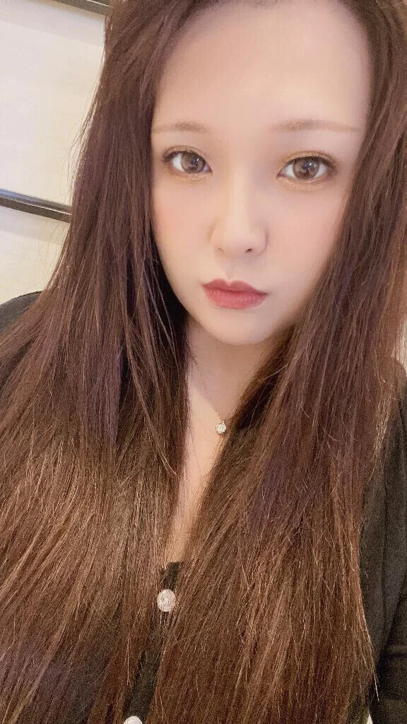 チャームポイントは顔が小さいこと☝🏻♡