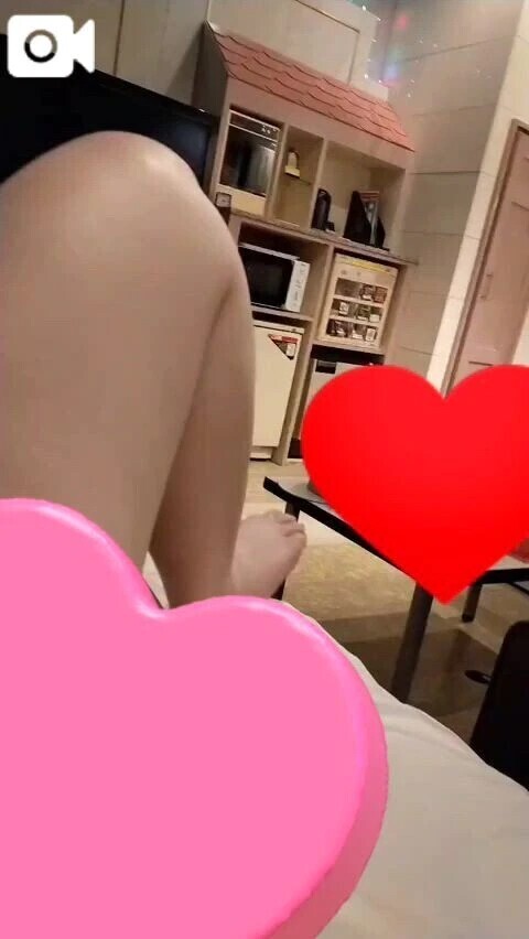 【動画】なめながら勝手にメスイキしてるわけね