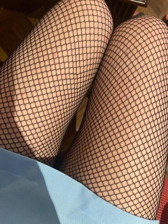 網タイツに