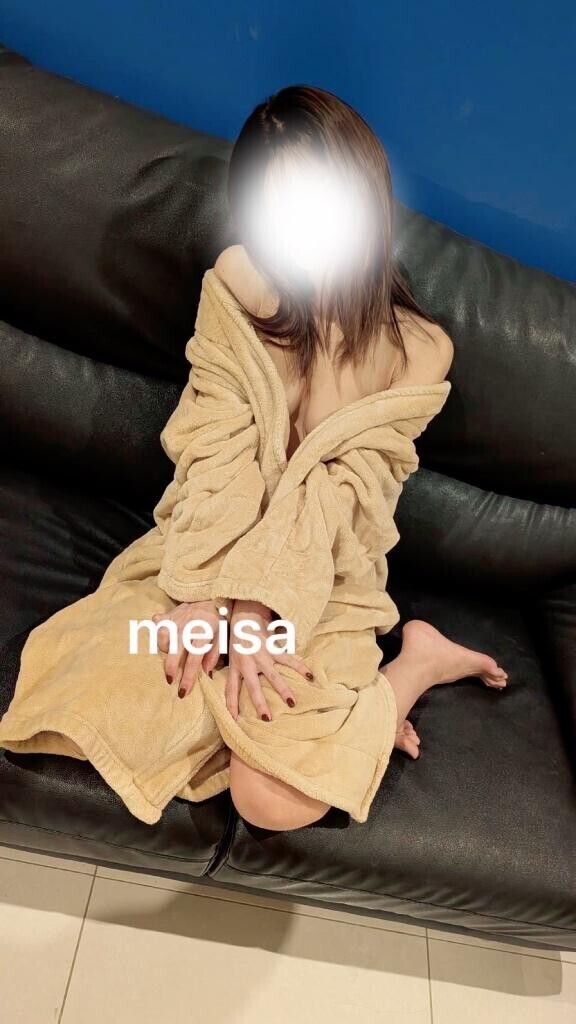 こんな格好で待ってても、、、