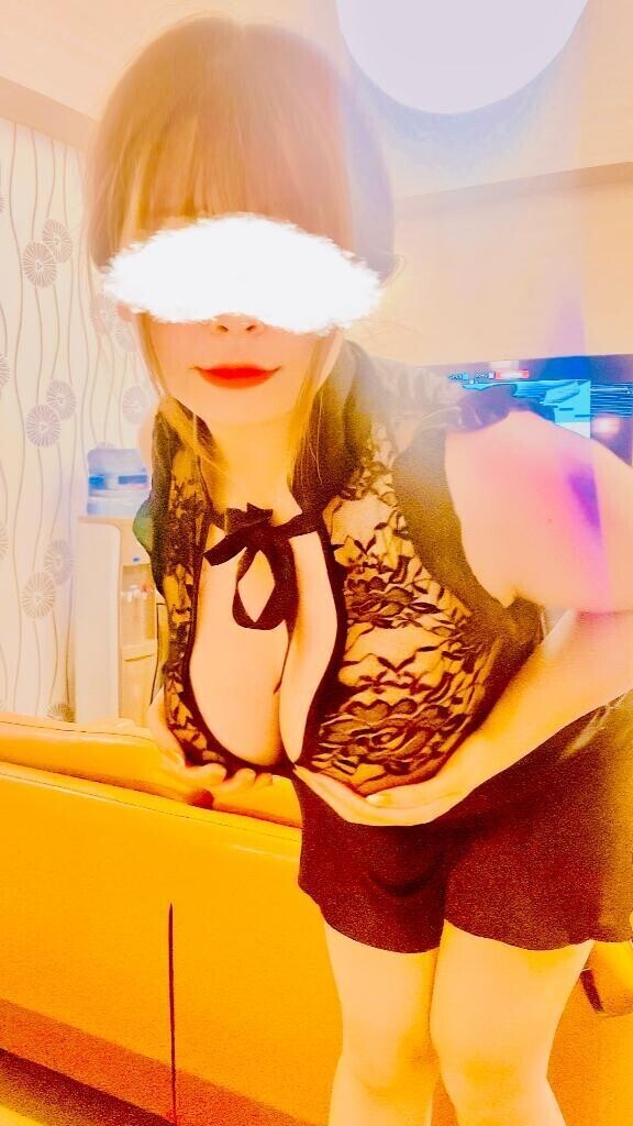 太ももの裏…そこ、反応止められないの//💕