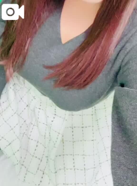 チラッと見せて♡に…こっそり応えちゃった♡