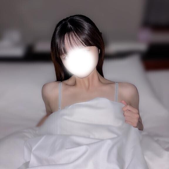 隣来て下さい?