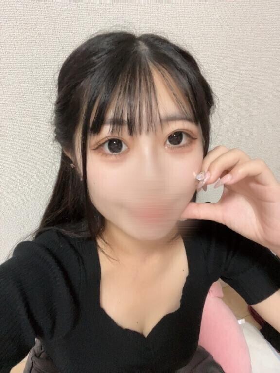 初めまして(?_  ? _?)"