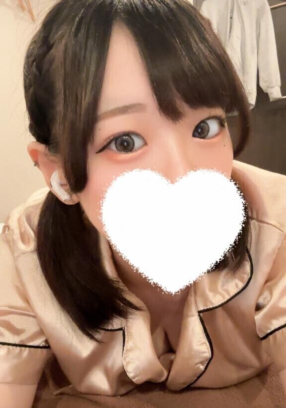 キレイめロリ小悪魔にいじめられたい人～？?