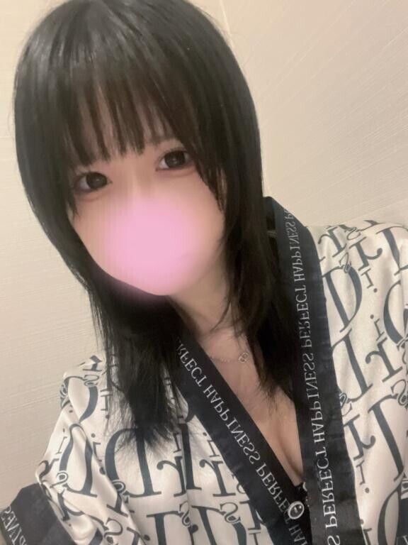 今月も何卒?髪短い???♀?