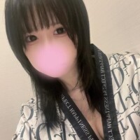 今月も何卒?髪短い???♀?