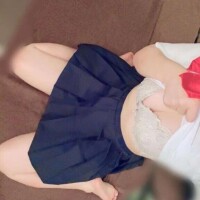 栗林せりな