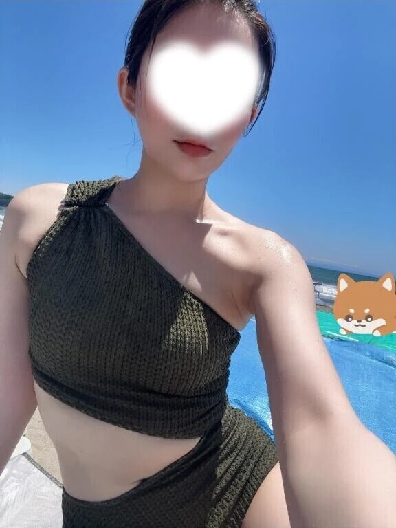 【本日15時出勤】日焼け跡と白いままのヒミツの場所、お兄さまの手で探して？
