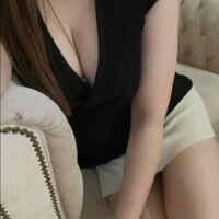 美咲えれな