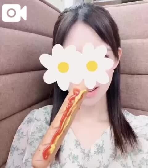 ペロペロ💋