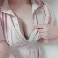 知念しおり