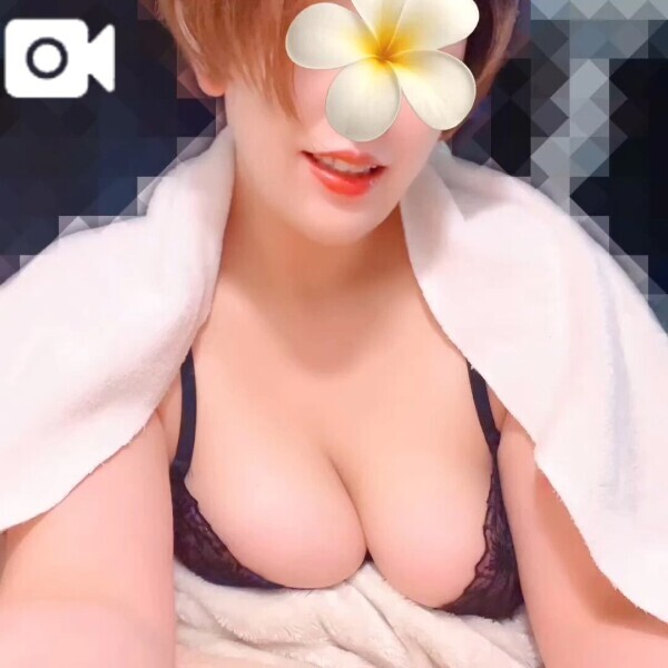 声あり👂お布団より深い谷間に溺れてみませんか？💕