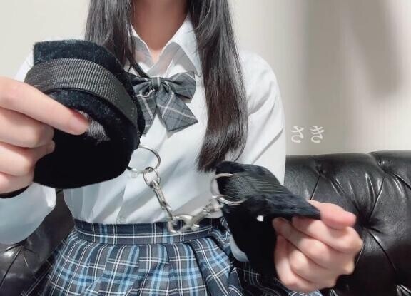 ??くすぐりでぐったり…?