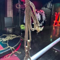 緊縛?