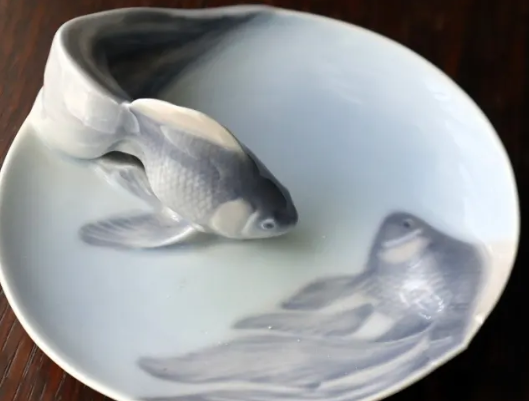 色々私を削る皿