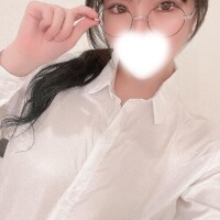 ?メガネが似合う女?