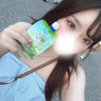 雫みなみ