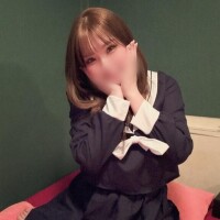 雫みなみ
