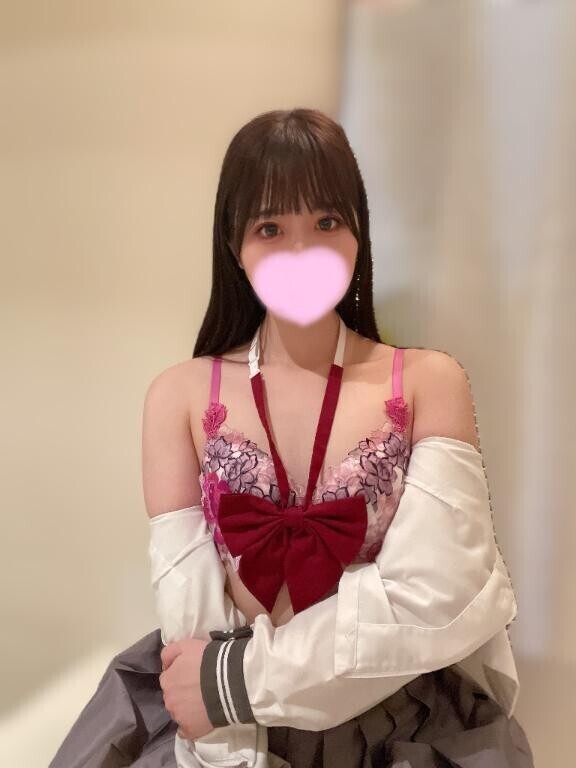 セーラー服を脱がさないで?