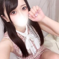 深月ねる