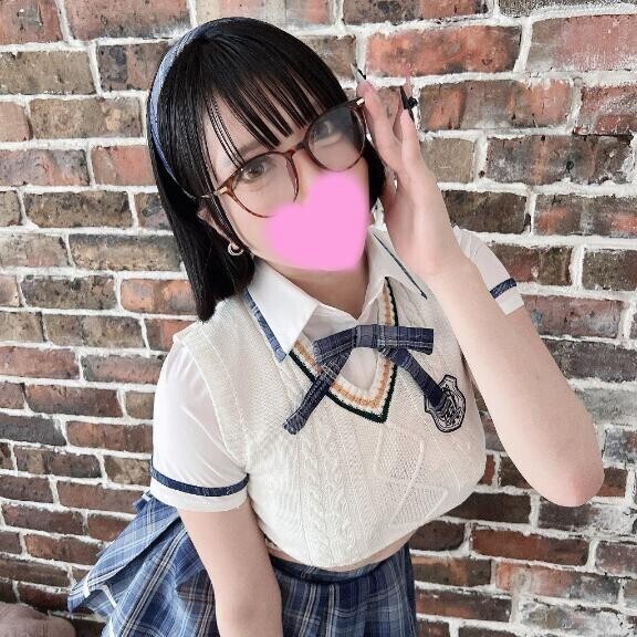 ?メガネっ娘?