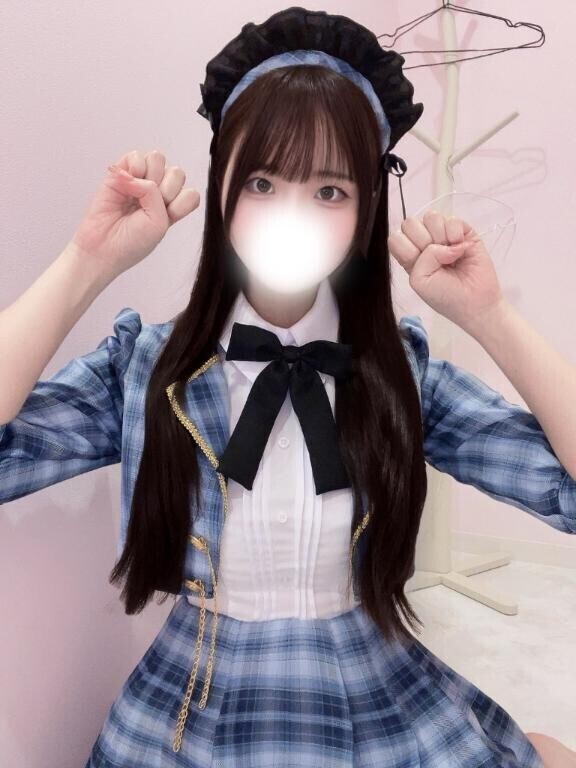 私の事ナデナデして