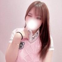 雫みなみ