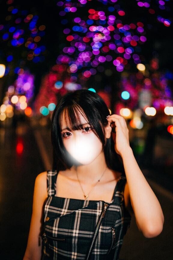 夜の街で…?
