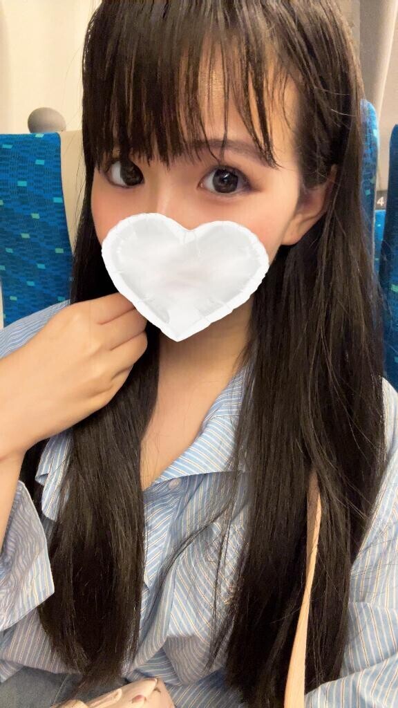 ??巷で話題の名?もちの彼女??
