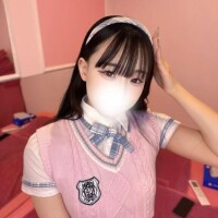村村ゆうは