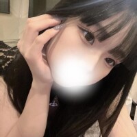村村ゆうは