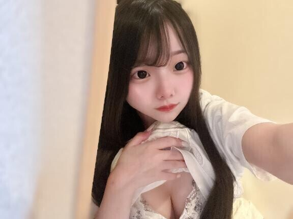 ?実物が松〇いちかさんに似てるらしい???