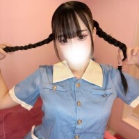 村村ゆうは