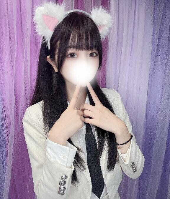ｺｺ?/(._.)\
