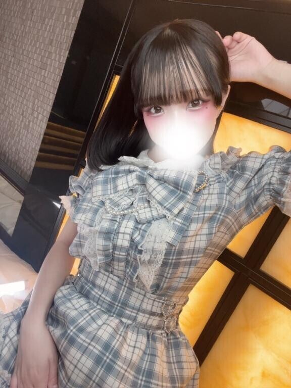 憧れの女の子を見つけて…??