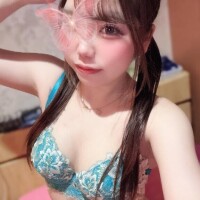 雫みなみ