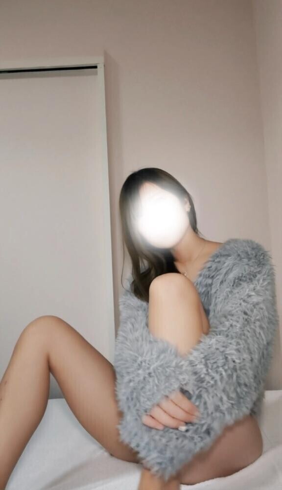 明日は出勤です?