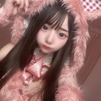 桃色みい