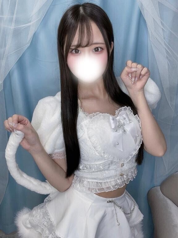 にゃんでお出迎え