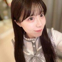 足立とあ