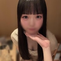 どこ見てるの、？
