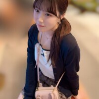 足立とあ