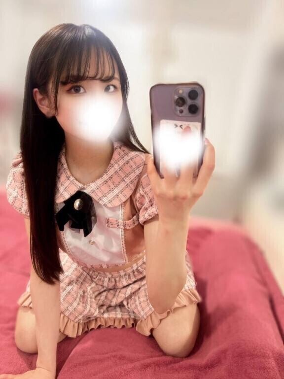 着たままプ〇イで…??