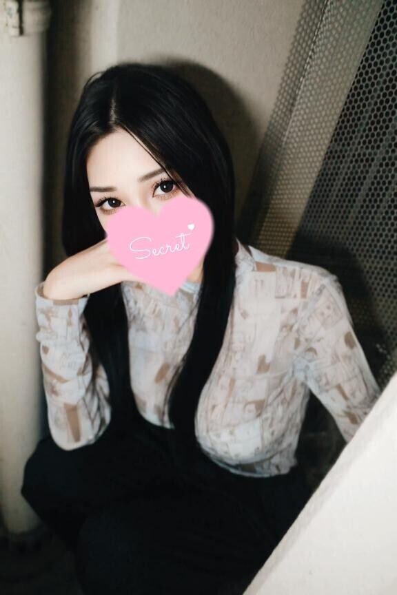 上から下まで舐めまわし?????