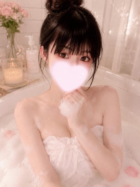 むにっ?魅惑の谷間に包まれてみない…？?