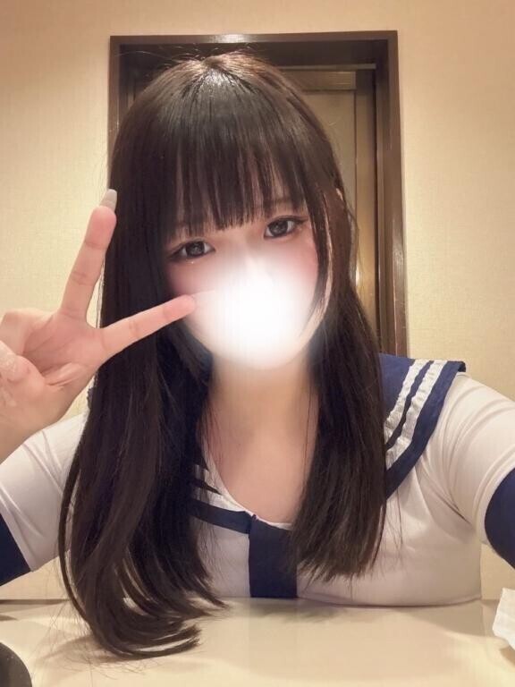 見つめ合いっこのお兄さん?