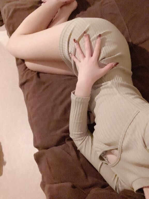 くびれ見にきてね?