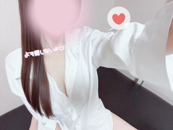 彼シャツで待ってたの…完売ありがとう?