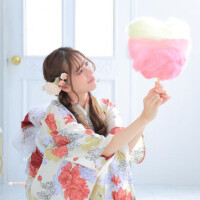 ゆりな
